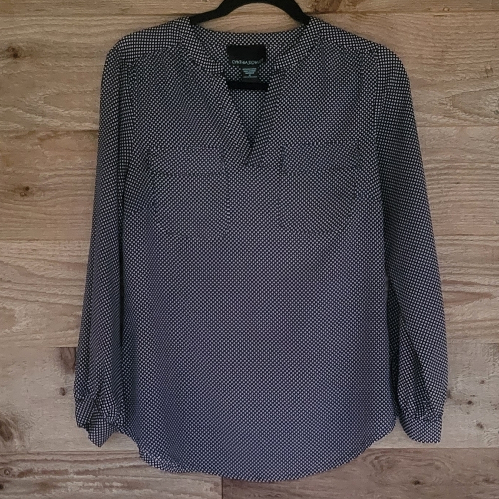 Cynthia Rowley Black with White Diamond Print Dress Shirt Size Small